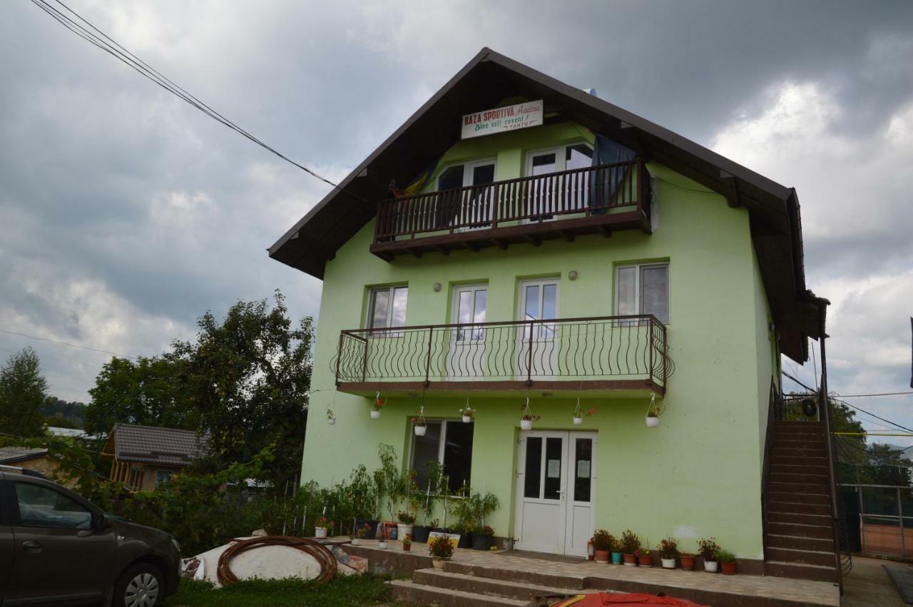 Baza Sportiva Adelina Otel Campulung Dış mekan fotoğraf