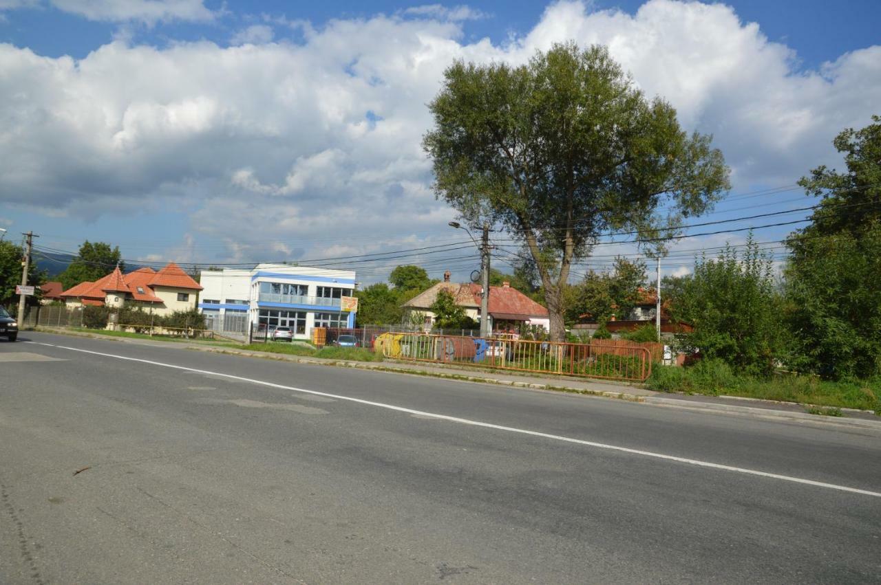 Baza Sportiva Adelina Otel Campulung Dış mekan fotoğraf